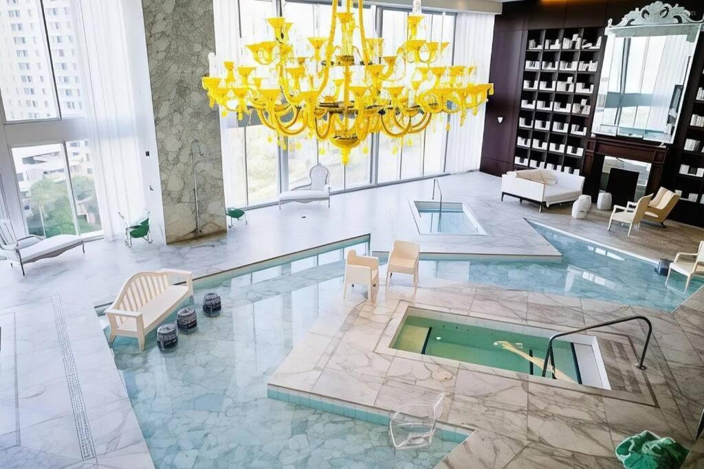 Apartamento W Luxury High Rise